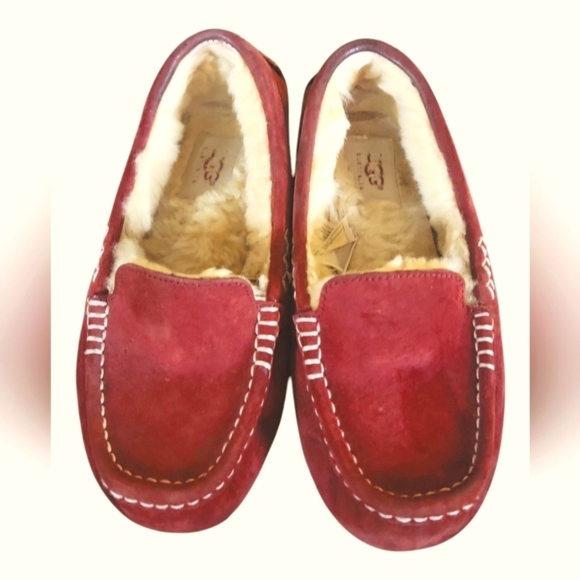 UGG Ansley Cozy Red Suede Leather Moccasin Loafers Slippers Sz 5 - Picture 1 of 11